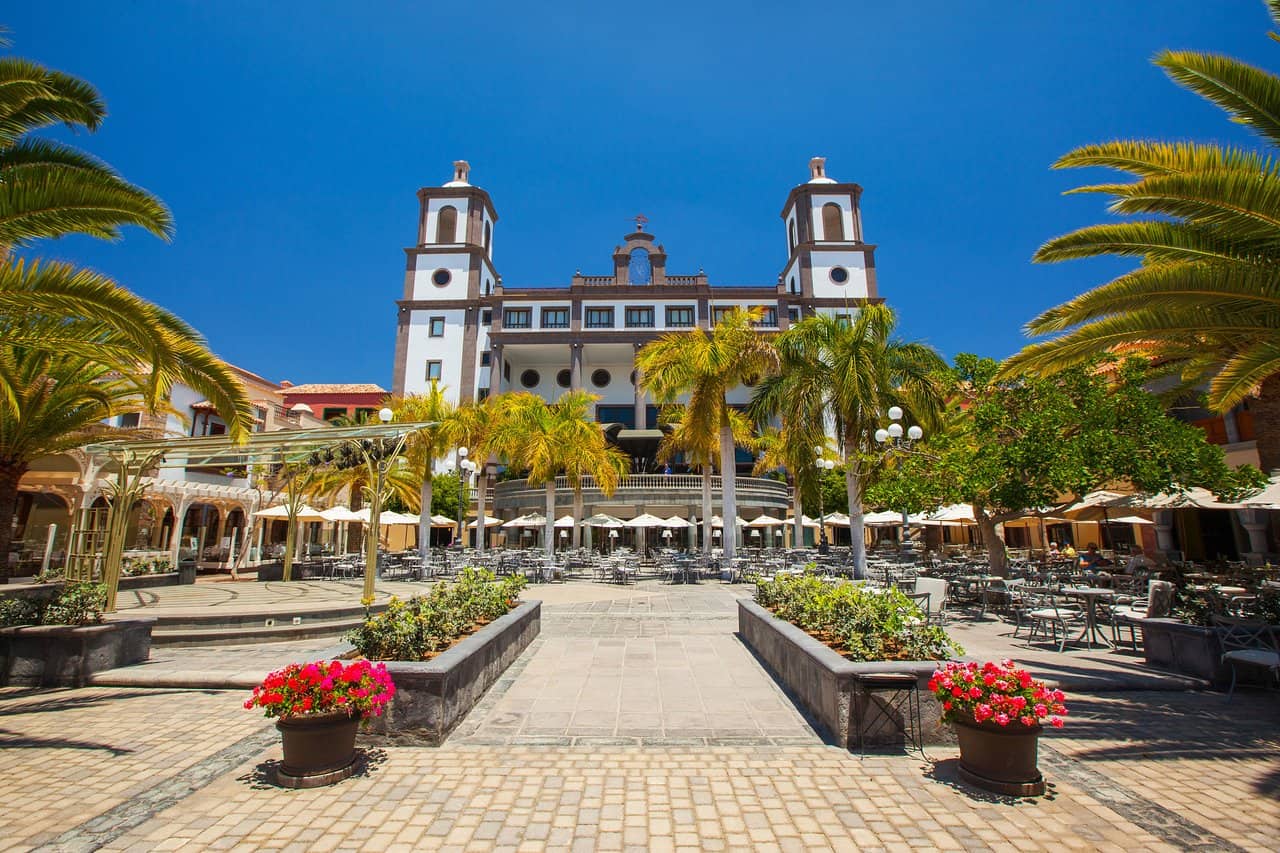 Förfriskningar i alla dess slag på Hotel Lopesan Villa del Conde erbjuder magiskt boende och faciliteter.